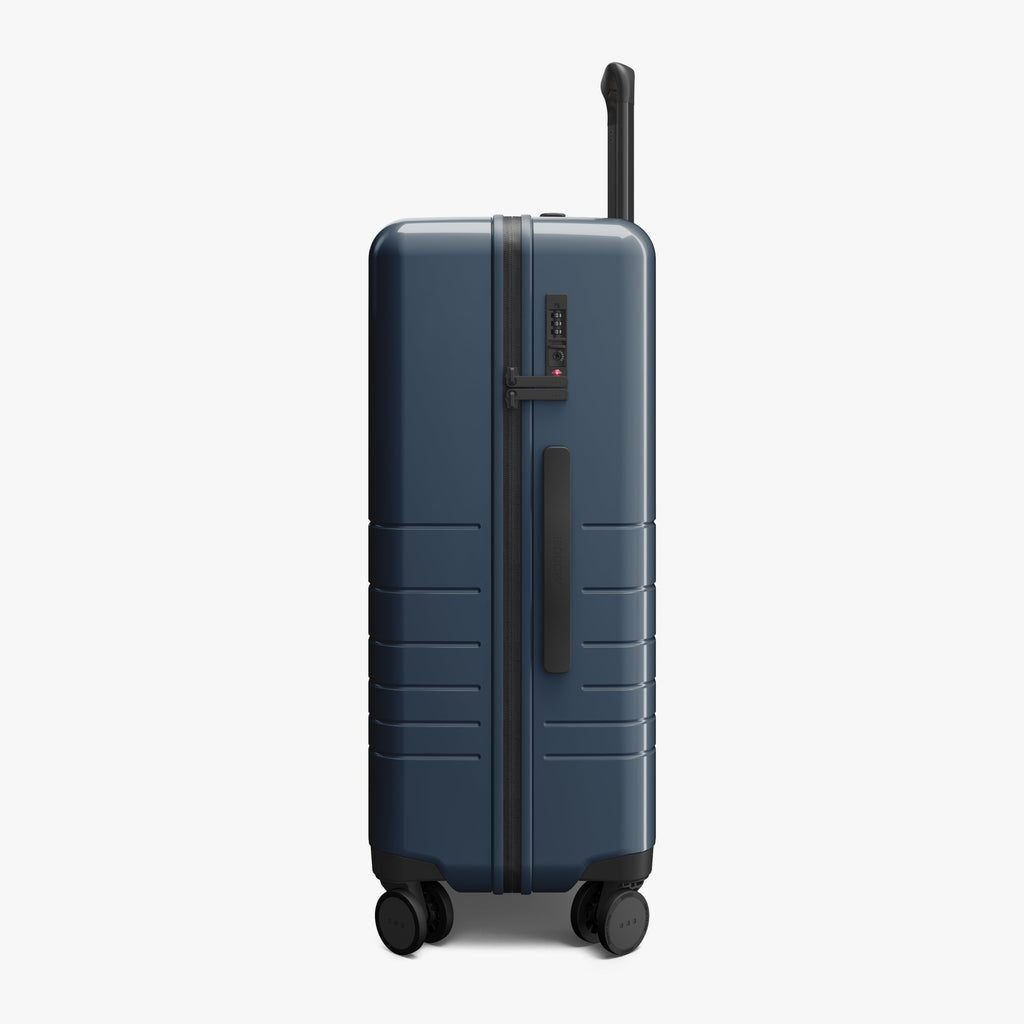 Check-In Medium