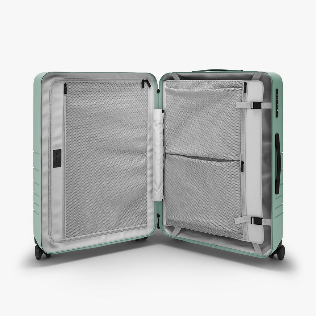 Check-In Medium
